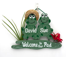 Load image into Gallery viewer, Frog Couple Signs
