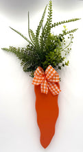 Load image into Gallery viewer, Carrot Spring Easter Signs

